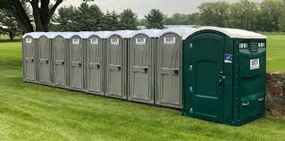 Best ADA-Compliant Portable Toilet Rental  in River Ridge, FL